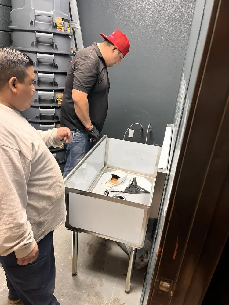 Commercial plumbing and sink installation in Tarlton